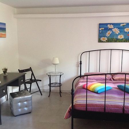 Bed & Breakfast La Volpe E L'Uva Santa Marinella Bagian luar foto